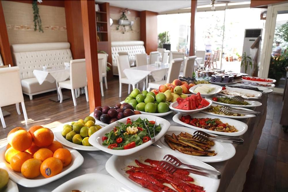 The Empress Theodora Hotel Istanbul Bagian luar foto