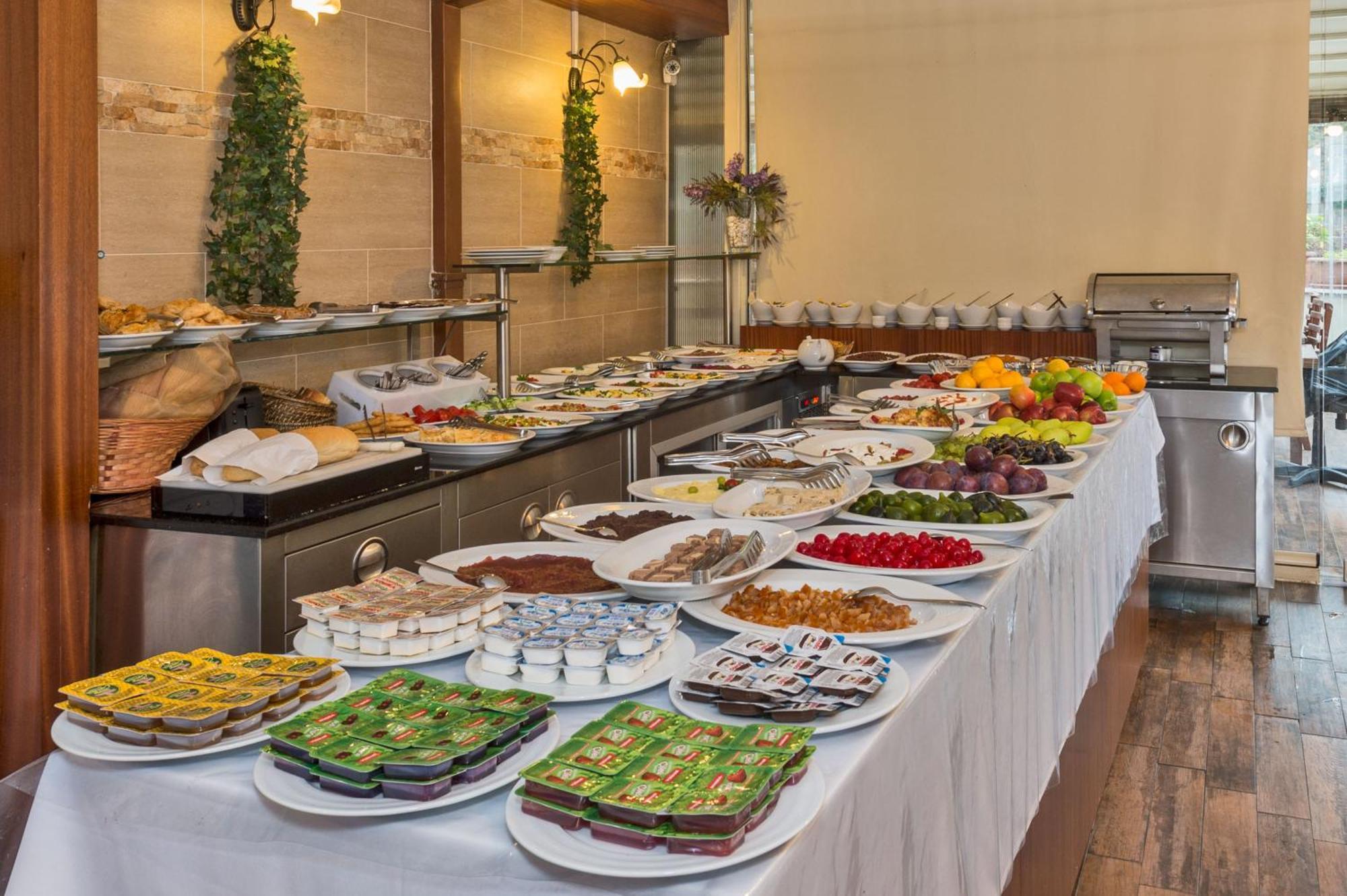 The Empress Theodora Hotel Istanbul Bagian luar foto
