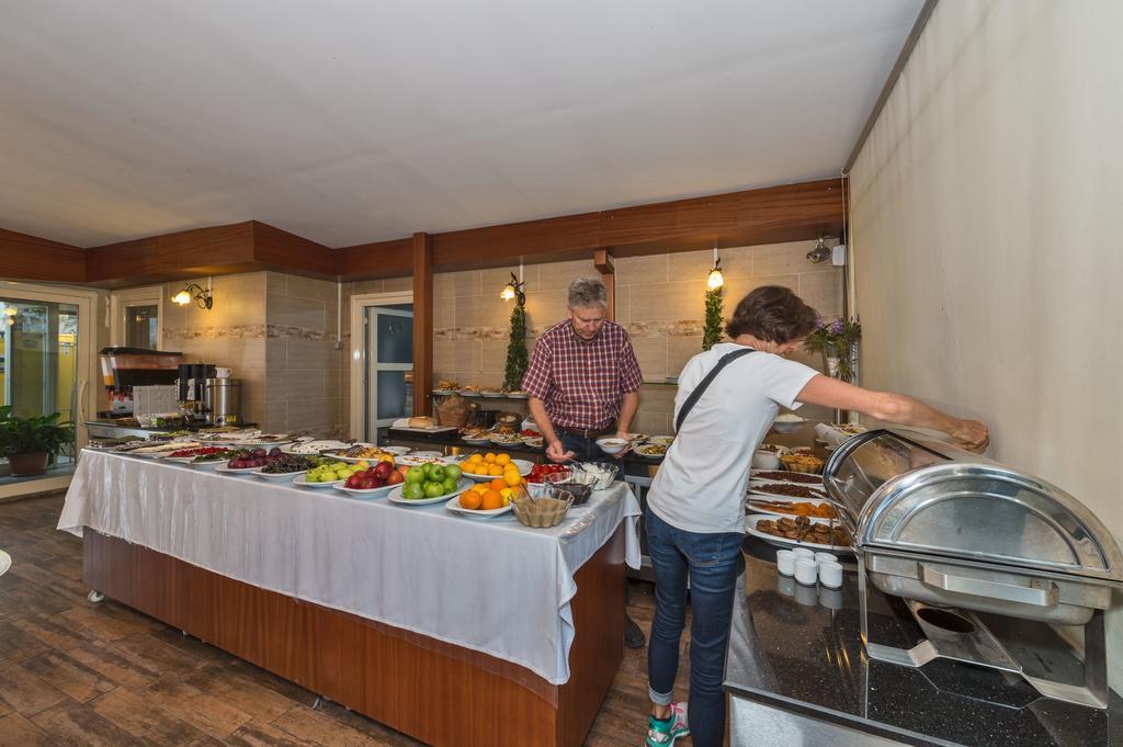 The Empress Theodora Hotel Istanbul Bagian luar foto