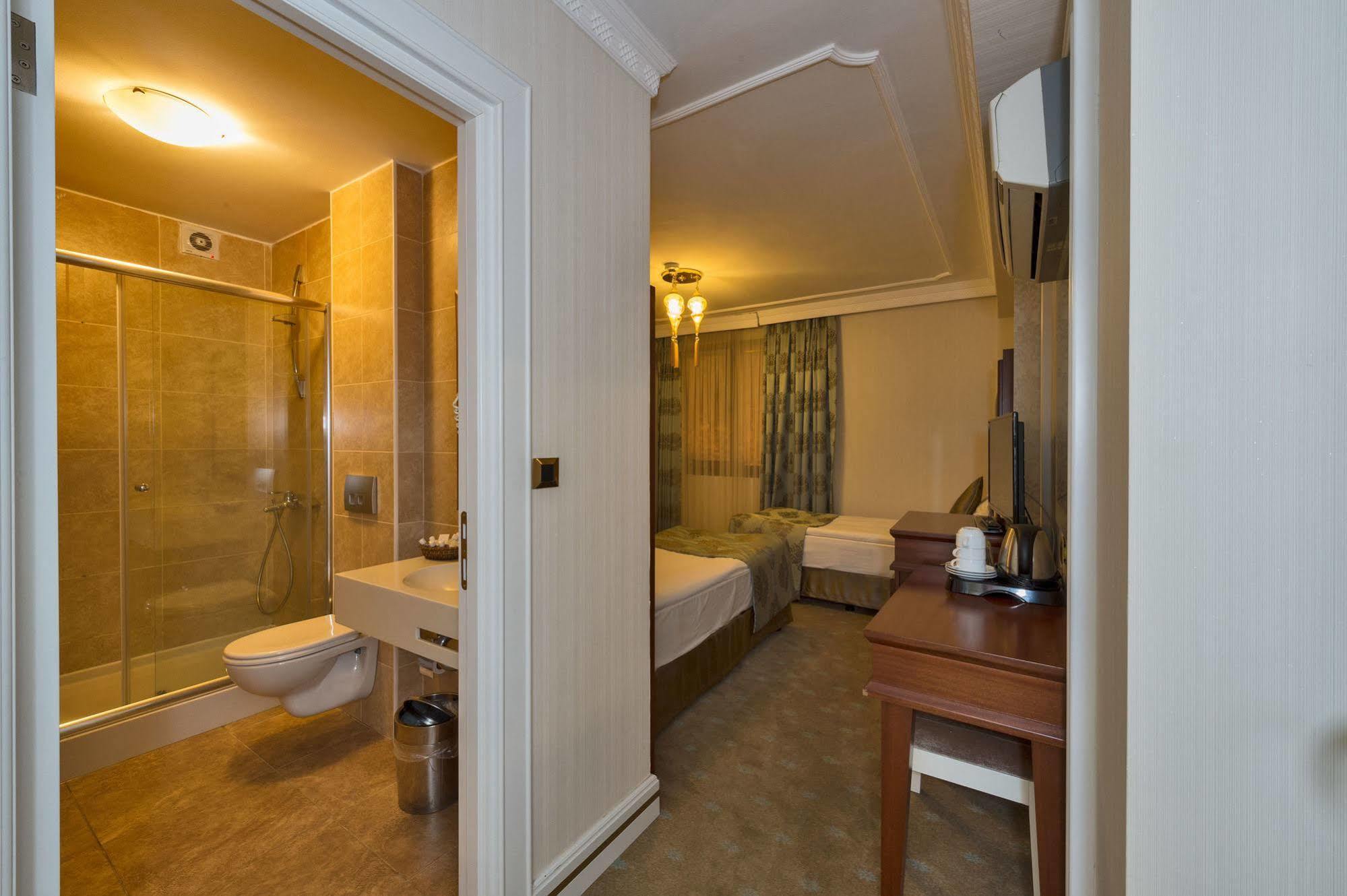 The Empress Theodora Hotel Istanbul Bagian luar foto